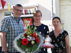 Vertreter*innen der AWO zu Besuch bei der Büroeröffnung
